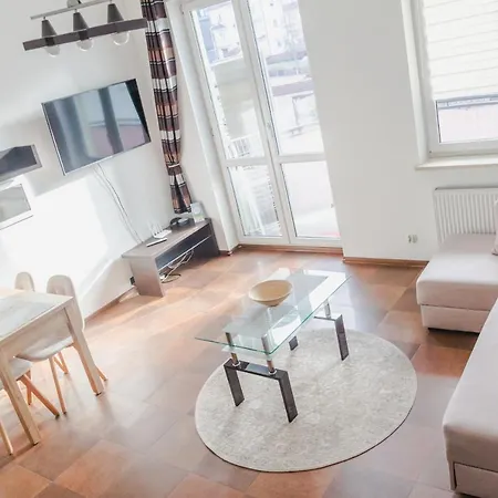 Al-dom Poleska 4d, 600 M Do Plaży W Spokojnej Okolicy