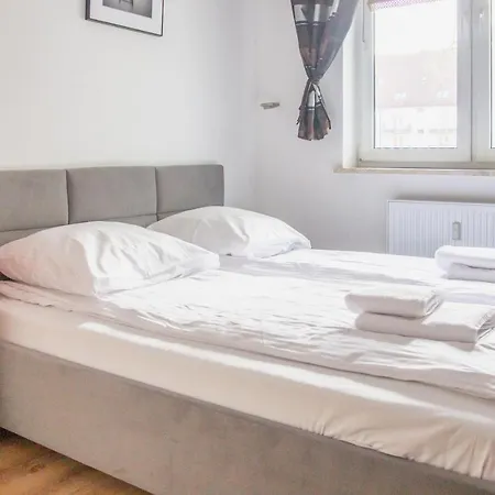 Al-dom Poleska 4d, 600 M Do Plaży W Spokojnej Okolicy