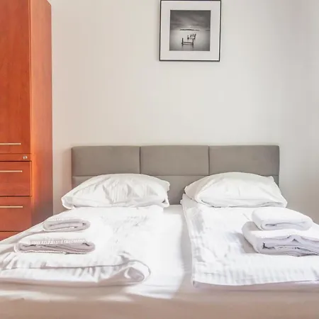 Al-dom Poleska 4d, 600 M Do Plaży W Spokojnej Okolicy