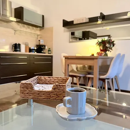 Apartament Al-dom Poleska 4d, 600 M Do Plaży W Spokojnej Okolicy Kołobrzeg