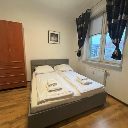 Al-dom Poleska 4d, 600 M Do Plazy W Spokojnej Okolicy *