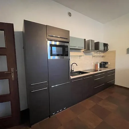 Apartmán Al-dom Poleska 4d, 600 M Do Plazy W Spokojnej Okolicy Kolobřeh